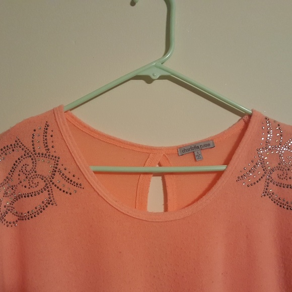 Top - Picture 2 of 3